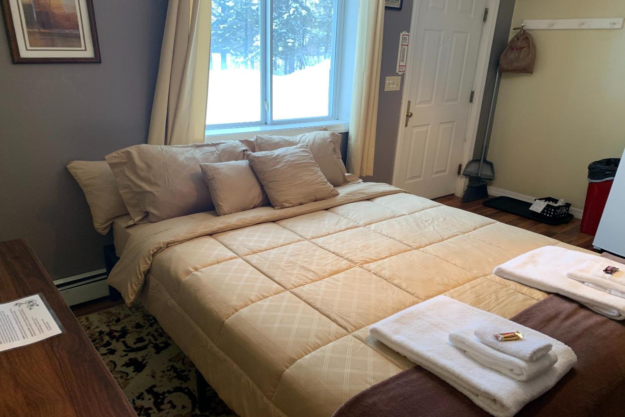 Love Hotels St John River By Oyo At Fort Kent Me Saint John Plantation Bagian luar foto