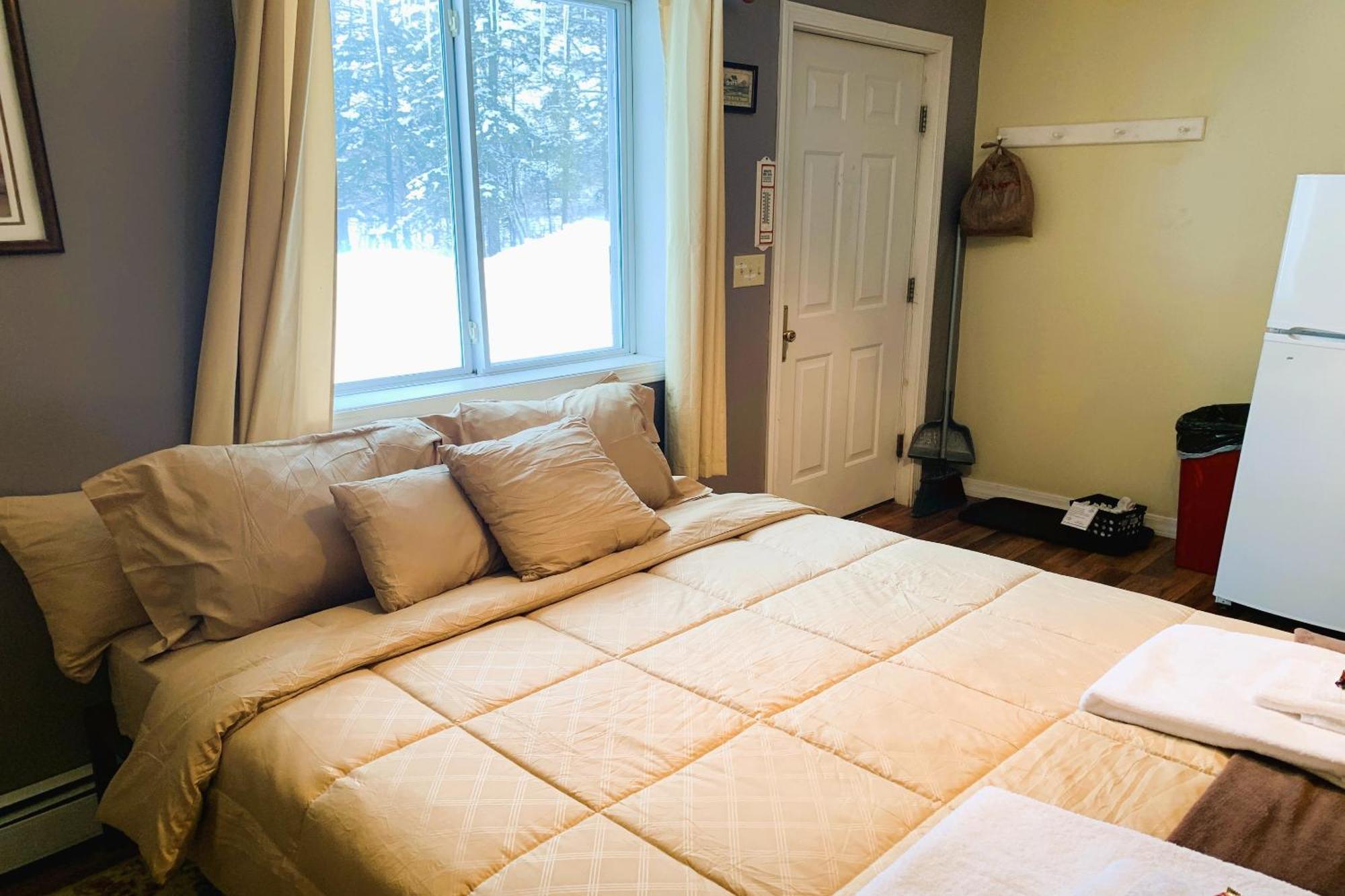 Love Hotels St John River By Oyo At Fort Kent Me Saint John Plantation Bagian luar foto
